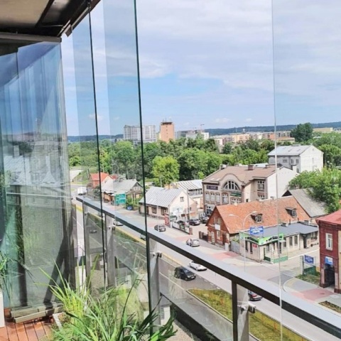 Systèmes de châssis sans cadre pour clôtures de balcon, le producteur de la Pologne