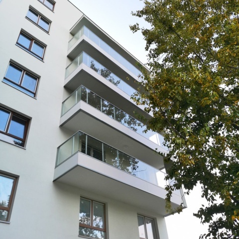 Systèmes de châssis sans cadre pour clôtures de balcon, le producteur de la Pologne