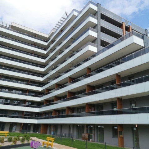 Systèmes de châssis sans cadre pour clôtures de balcon, le producteur de la Pologne